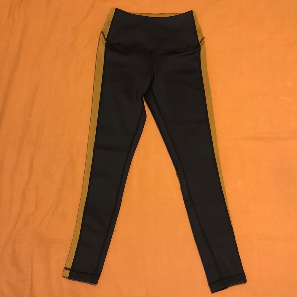 SIVAN AYLA- SHOP TANLINES- ABBOT KINNEY LEGGINGS - BLACK + BRONZE